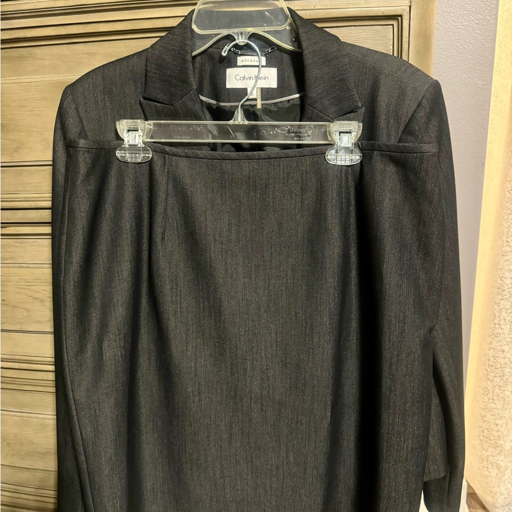 Calvin Klein Business skirt suite